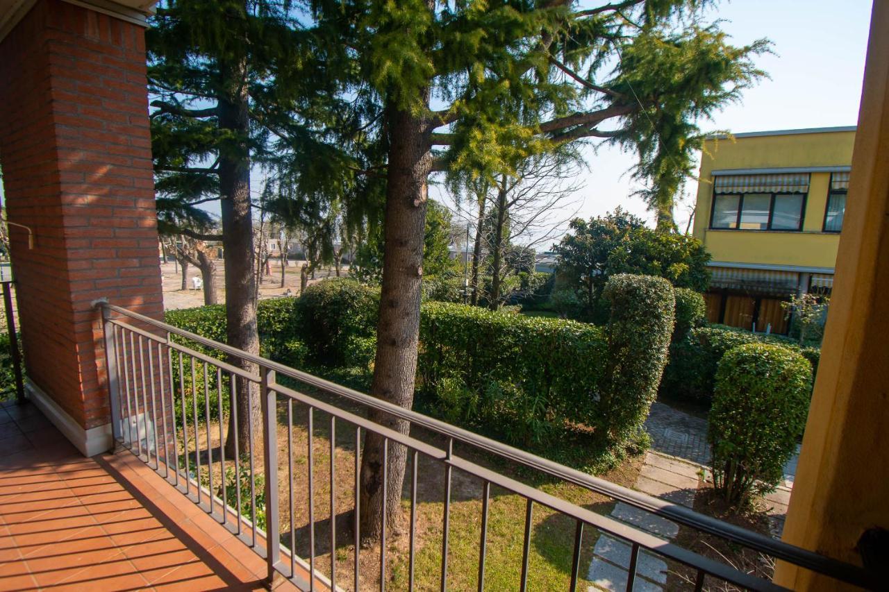 Lato Soleggiato @Gardazzurro Lägenhet Padenghe sul Garda Exteriör bild