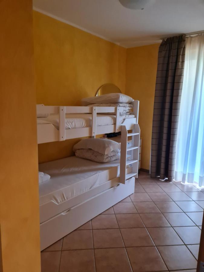 Lato Soleggiato @Gardazzurro Lägenhet Padenghe sul Garda Exteriör bild